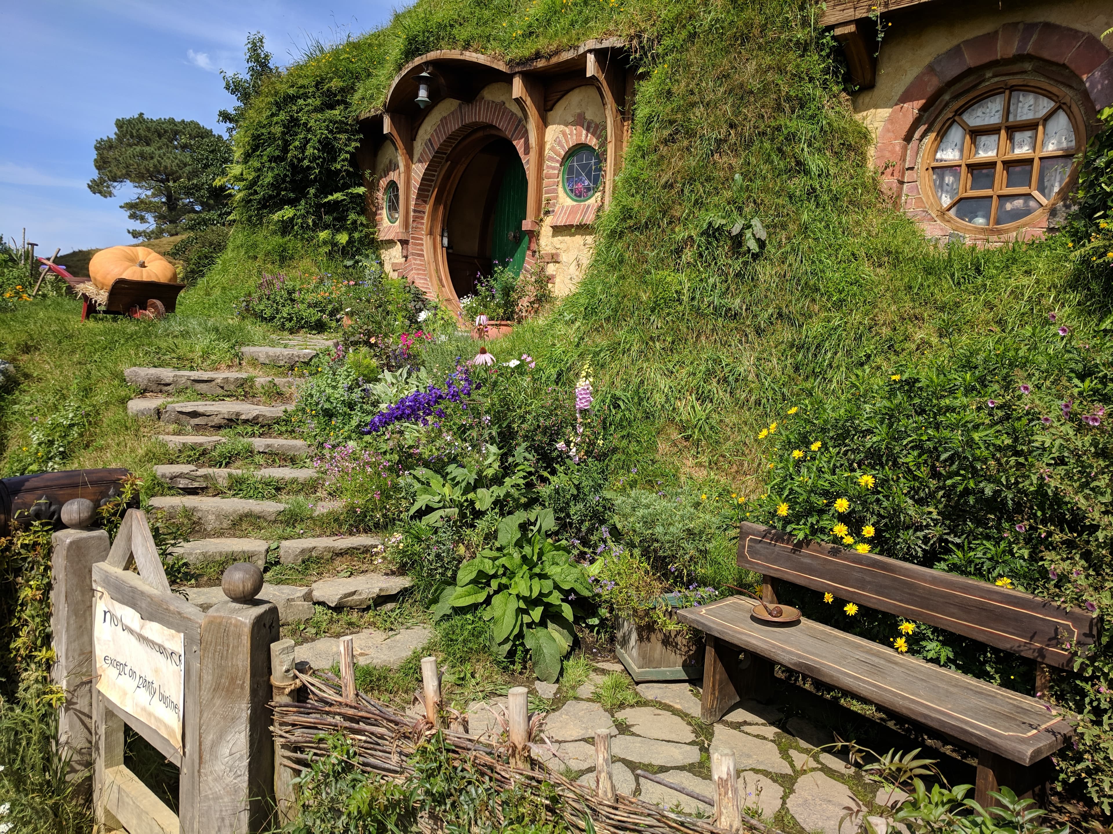 Cover Image for Hobbiton: An Unexpected Adventure